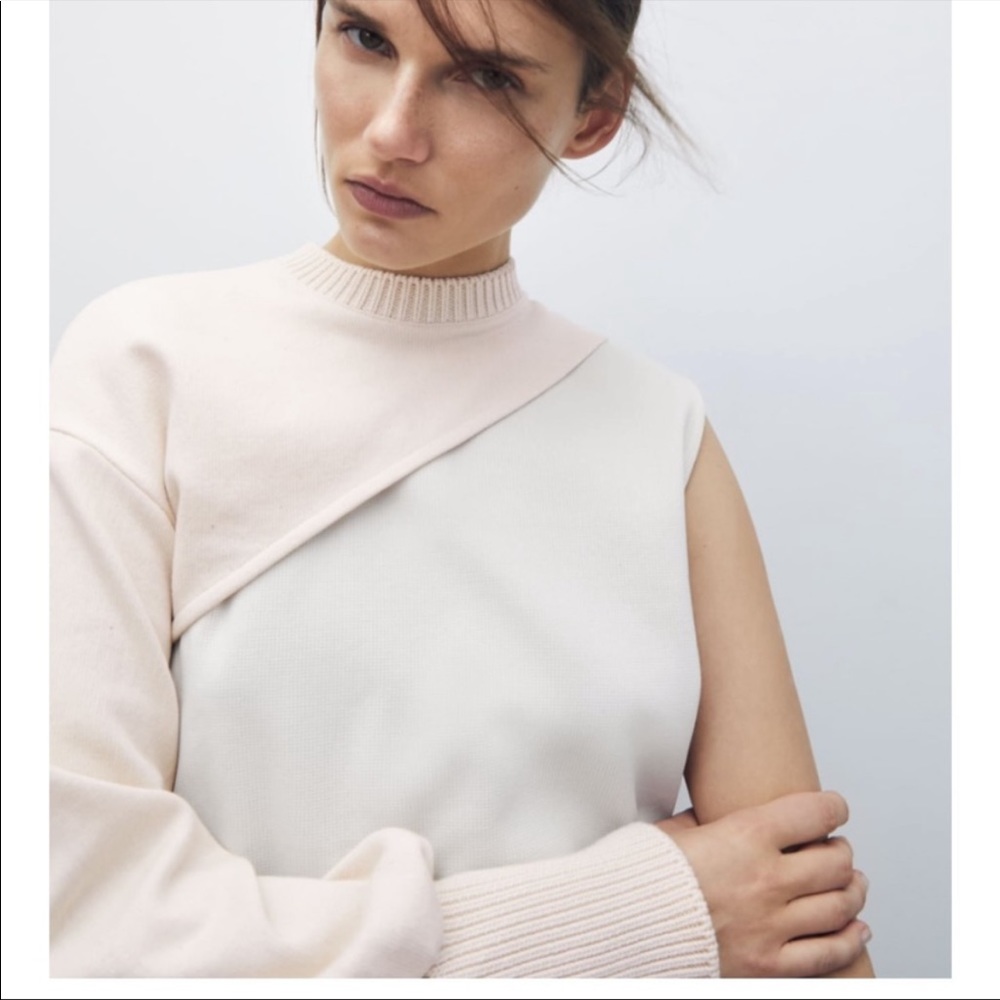ZARA Large ASYMMETRIC CROPPED SWEATSHIRT - Picture 2 of 9